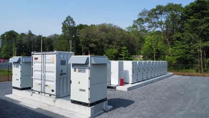 栃木県小山市東野田の蓄電所現場